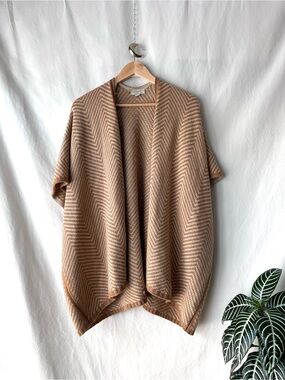 LOFT Chevron Open-Front Poncho - Camel/Tan